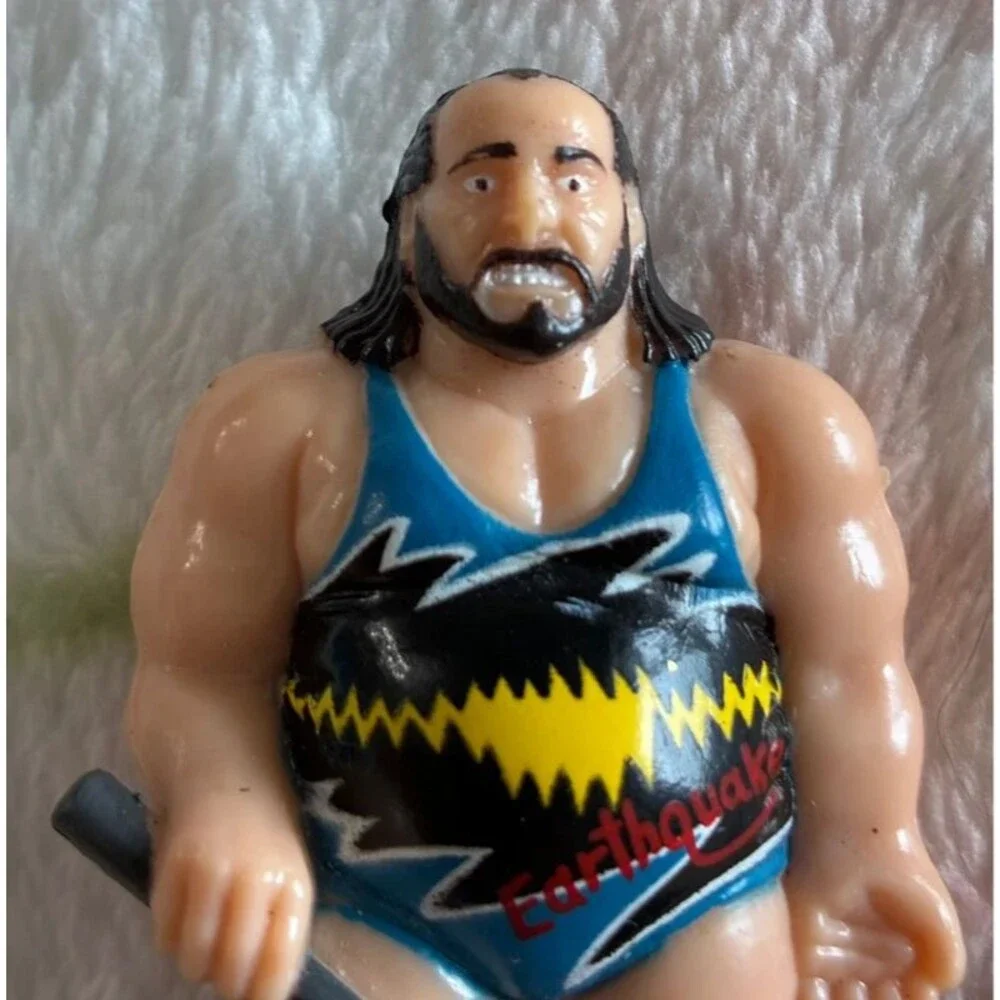 Vintage 1991 WWF Earthquake Remco Hockey Shoot-Out Figure w/ Hammer 2.5”